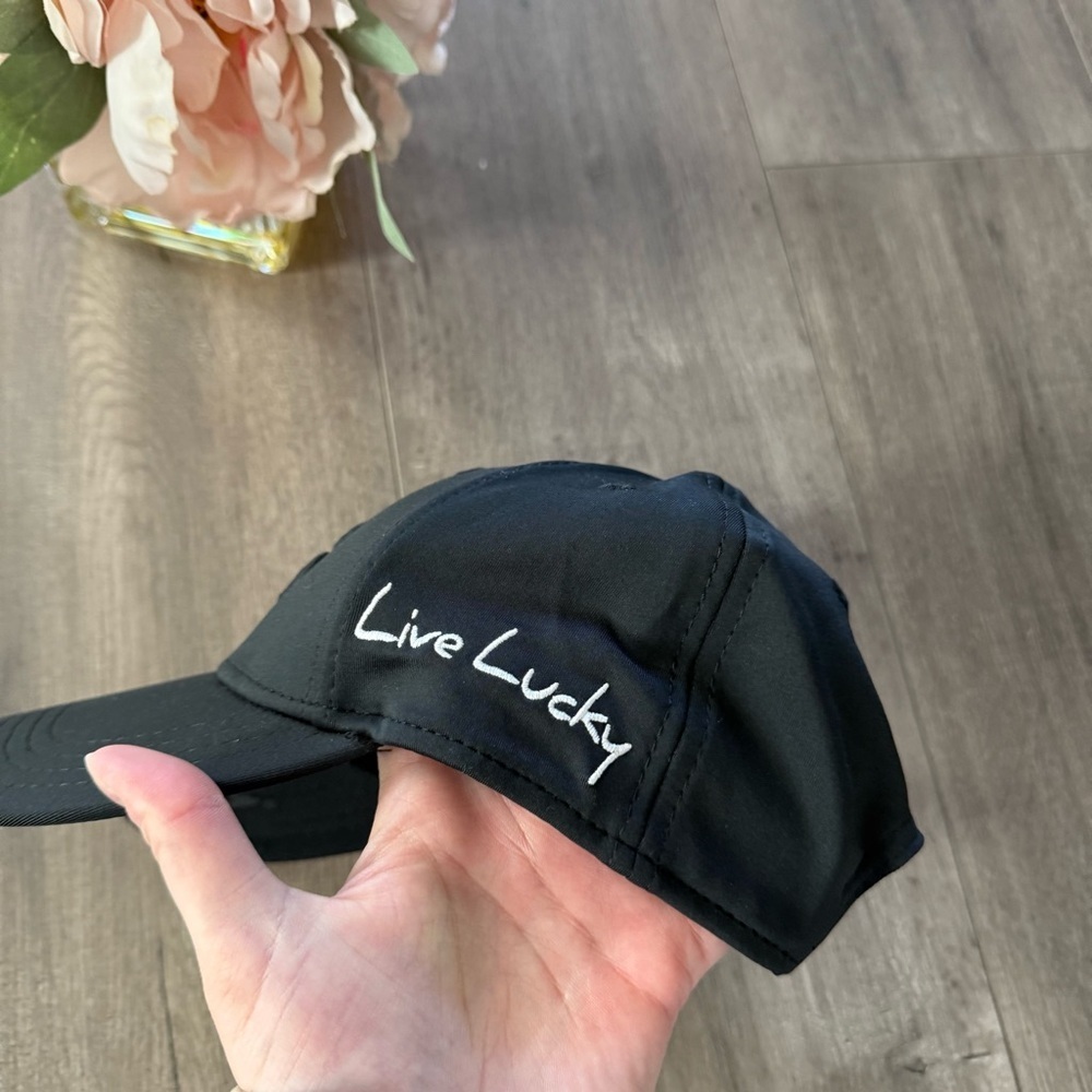 New Men's Black Clover Golf Live Lucky Black Goodwill Hat - Picture 3 of 7